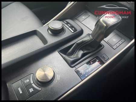2018 Lexus IS - photo 24