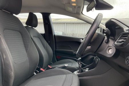 2019 Ford Fiesta - photo 17