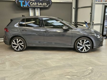 2020 Volkswagen Golf - photo 2