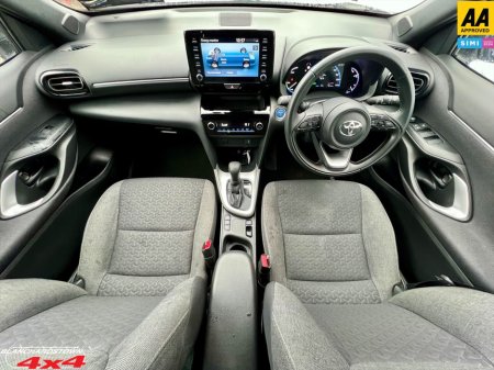 2023 Toyota Yaris - photo 12