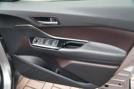 2017 Toyota C-HR - photo 10