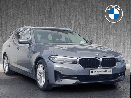 2024 BMW 5-Series 520d SE