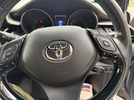2017 Toyota C-HR - photo 15