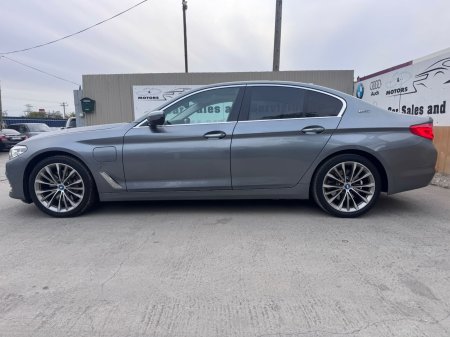 2017 BMW 5-Series - photo 4