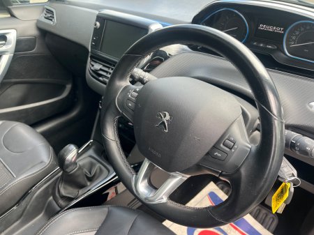 2019 Peugeot 2008 - photo 7
