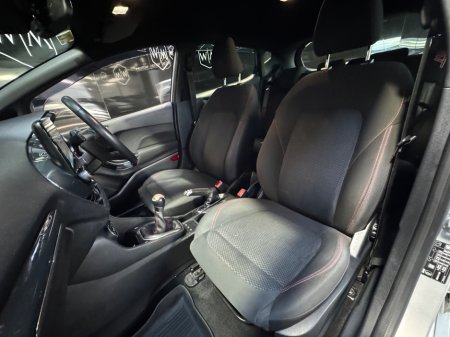 2019 Ford Fiesta - photo 21