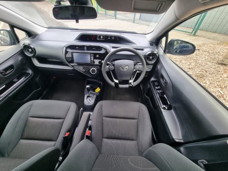 2019 Toyota Aqua - photo 20