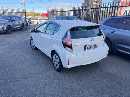 2021 Toyota Aqua - photo 4
