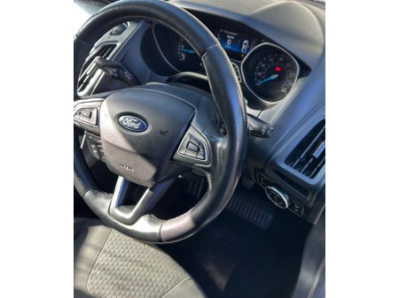 2017 Ford Focus - photo 7