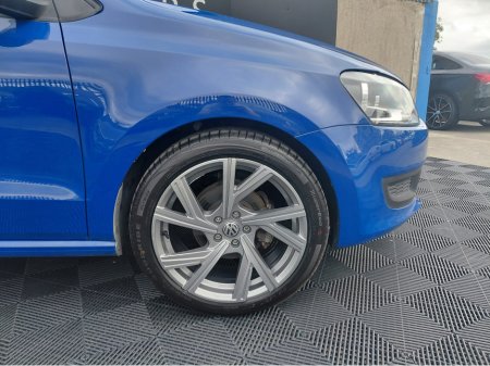 2014 Volkswagen Polo - photo 2
