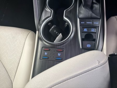 2023 Toyota Camry - photo 17