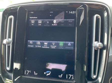 2023 Volvo XC40 - photo 8