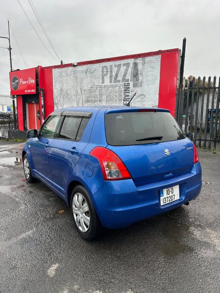 2010 Suzuki Swift - photo 17