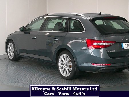 2022 Skoda Superb - photo 11