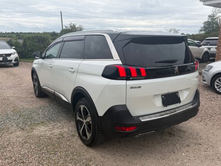 2017 Peugeot 5008 - photo 6