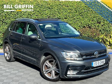 2017 Volkswagen Tiguan R-LINE 2.0 TDI // OPENING PAN ROOF // ADAPTIVE CRUISE CONTROL // LEATHER HEATED SEATS