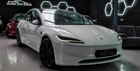 2025 Tesla Model 3 RWD