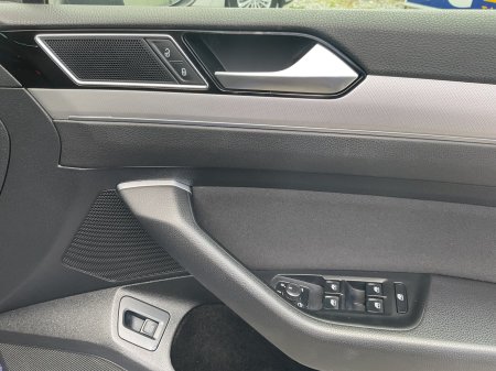 2018 Volkswagen Passat - photo 8