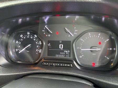 2022 Vauxhall Vivaro - photo 21