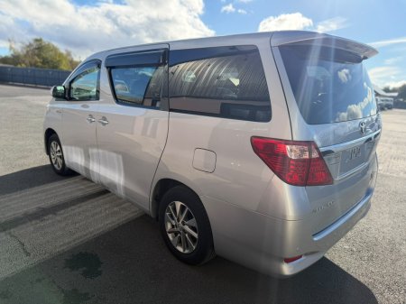 2014 Toyota Alphard - photo 9