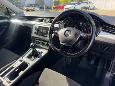 2016 Volkswagen Passat - photo 13