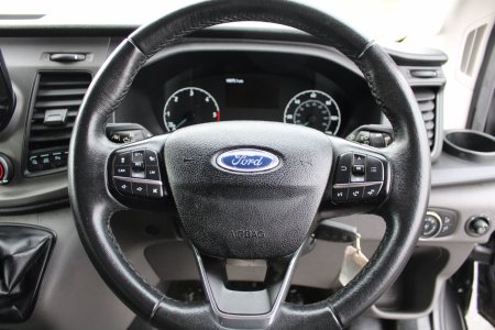 2019 Ford Transit - photo 17