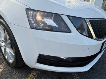 2020 Skoda Octavia - photo 27