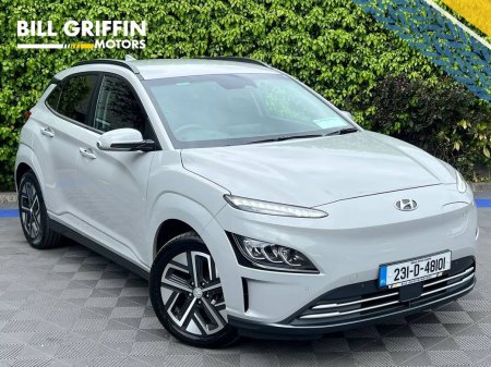 2023 Hyundai KONA PREMIUM 65KWH LONG RANGE // LOW MILEAGE // FULL SERVICE HISTORY // HEATED SEATS