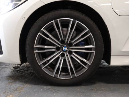 2020 BMW 3-Series - photo 12
