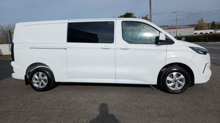2025 Ford Transit Custom - photo 13