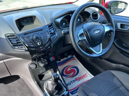 2014 Ford Fiesta - photo 15