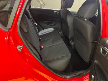 2015 Ford Fiesta - photo 11