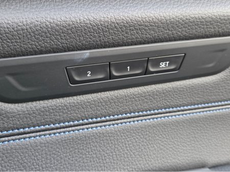 2019 BMW 5-Series - photo 25