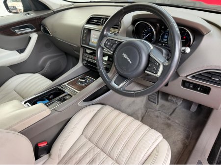 2018 Jaguar F-Pace - photo 11