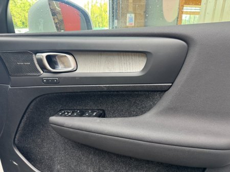 2022 Volvo XC40 - photo 16