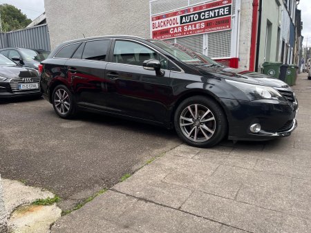 2013 Toyota Avensis - photo 18