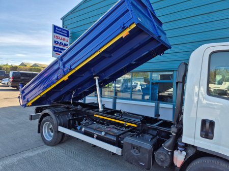 2026 ISUZU NPR - photo 2