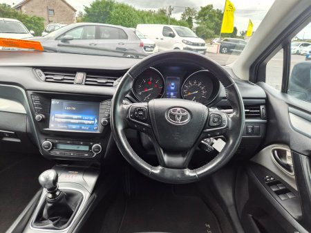 2017 Toyota Avensis - photo 13