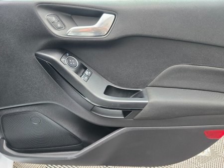 2019 Ford Fiesta - photo 16