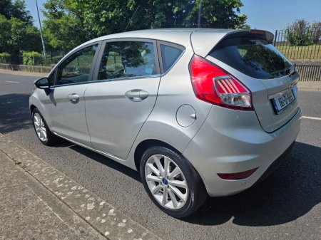 2016 Ford Fiesta - photo 5