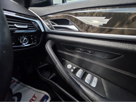 2018 BMW 5-Series - photo 22