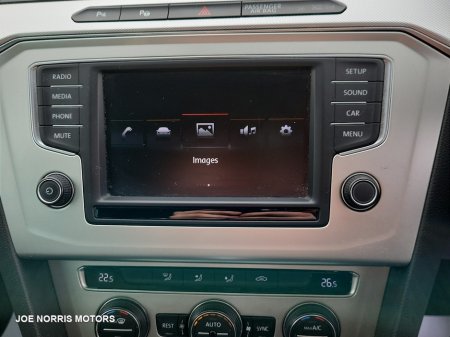 2017 Volkswagen Passat - photo 18