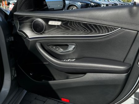 2020 Mercedes-Benz E-Class - photo 19