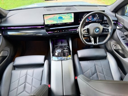 2024 BMW 5-Series - photo 15