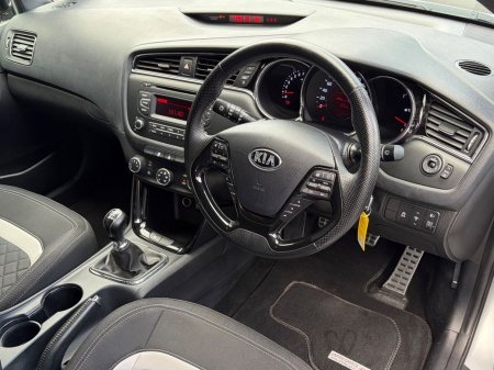 2017 Kia Ceed - photo 2