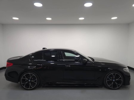 2017 BMW 5-Series - photo 7