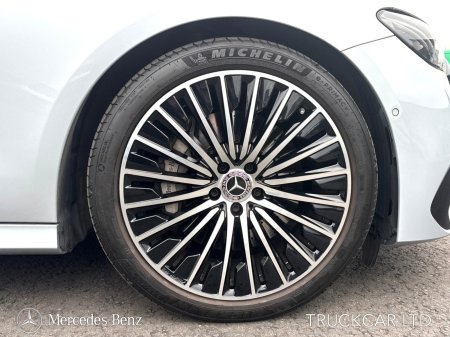 2025 Mercedes-Benz E-Class - photo 9
