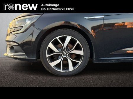 2020 Renault Megane - photo 9