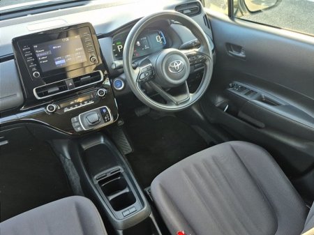 2021 Toyota Aqua - photo 13