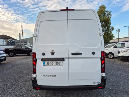 2025 Renault Master - photo 6